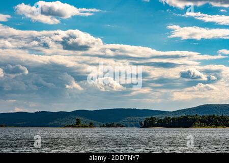 Das Quabbin Reservoir, früher vier Städte, die von der Commonwealth of Massachusetts genommen wurden, um eine Wasserversorgung für Ost-Massachusetts Stockfoto