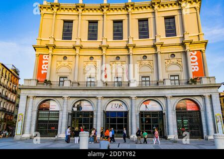 Westliche Fassade des Königlichen Theaters, die die Plaza de Oriente überblickt.Madrid, Comunidad de Madrid, Spanien, Europa Stockfoto