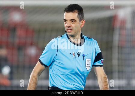 Alkmaar, Niederlande. November 2020. ALKMAAR, AFAS Stadium 26-11-2020, Saison 2020/2021, Europa League Spiel zwischen AZ und Real Sociedad. Aleksandar Stavrev (MAC) Kredit: Pro Shots/Alamy Live Nachrichten Stockfoto