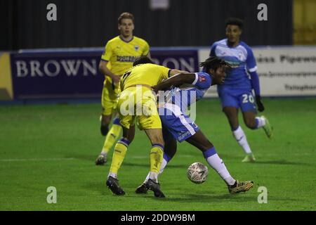 BARROW IN FURNESS, ENGLAND. 26. NOVEMBER Dimitri Sea of Barrow in Aktion während des FA Cup-Spiels zwischen Barrow und AFC Wimbledon in der Holker Street, Barrow-in-Furness am Donnerstag, 26. November 2020. (Kredit: Mark Fletcher, Mi News) Kredit: MI Nachrichten & Sport /Alamy Live Nachrichten Stockfoto