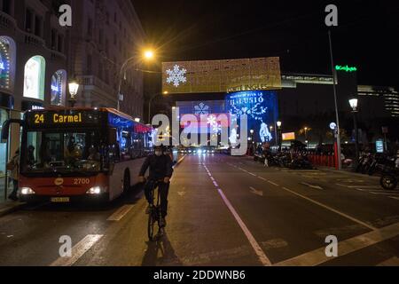 26. November 2020: Lichtakt der Weihnachtsbeleuchtung 2020 in Barcelona Credit: Thiago Prudencio/DAX/ZUMA Wire/Alamy Live News Stockfoto