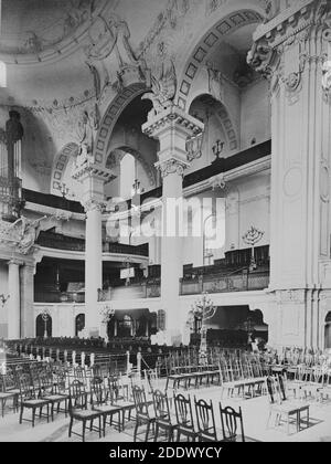 Kreuzkirche Innenansicht Seite 1900 Helas Peltz Bildnr. 40 S. 219, AJH 1901. Stockfoto