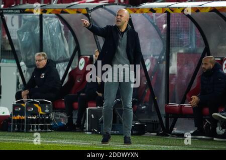 Alkmaar, Niederlande. November 2020. Coach Arne Slot von AZ während Europa Liga Spiel AZ-Real Sociedad am November, 26 2020 in Alkmaar Niederlande Kredit: SCS/Sander Chamid/AFLO/Alamy Live News Stockfoto