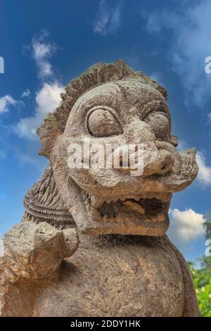 Konark, 9. April 2014, Nahaufnahme eines Steindrachens vom Hindu-Sonnentempel, UNESCO-Weltkulturerbe im 13. Jahrhundert in Odisha, Indien, Asien. Stockfoto