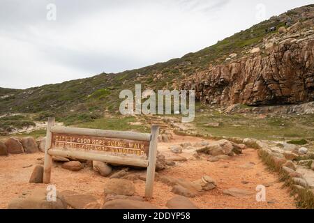 Ausgangspunkt und Holzschilder von Cape of Good Hope Scenic Walk, Südafrika Stockfoto