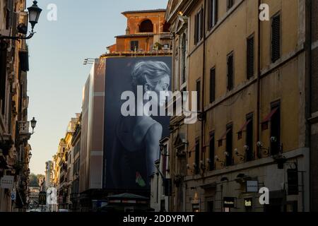 Große Plakatwand in Rom Stockfoto