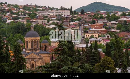 Blick auf die alte Stadt auf den Hügeln gebaut Stockfoto