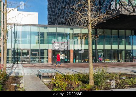 Der Eingang zum Birmingham Repertory Theatre am Centenary Square, Birmingham City Centre Stockfoto