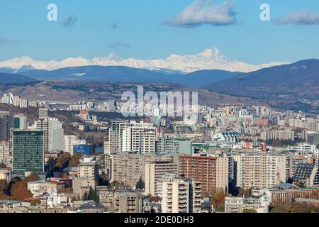 Tiflis, Georgien - 23. November, 2020: Panoramablick auf Tiflis, Stadtbild Stockfoto