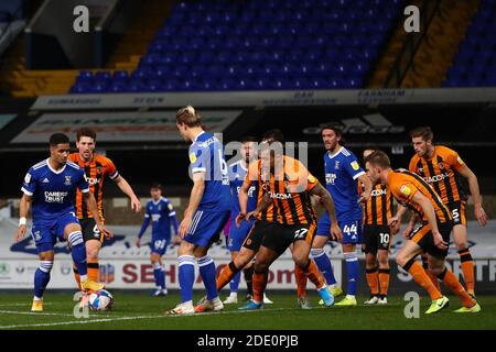 Keanan Bennetts of Ipswich Town looks for a way through - Ipswich Town V Hull City, Sky Bet League One, Portman Road, Ipswich, UK - 24. November 2020 nur zur redaktionellen Verwendung - es gelten DataCo-Einschränkungen Stockfoto