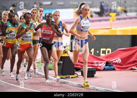 Eilish McColgan (GBR), Karissa Schweizer (USA), Hellen Obiri (KEN), Tsehay Gemechu. 5000 Meter Frauen Finale. IAAF Leichtathletik-Weltmeisterschaften, Doha Stockfoto