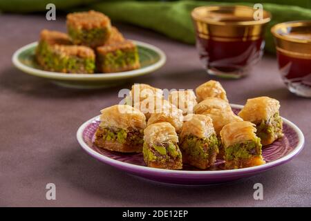 Traditionelle türkische, arabische Süßigkeiten Baklava Stockfoto