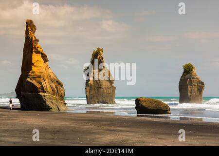 Three Sisters Beach, Tongaporutu, Taranaki, Nordinsel, Neuseeland, Pazifik Stockfoto