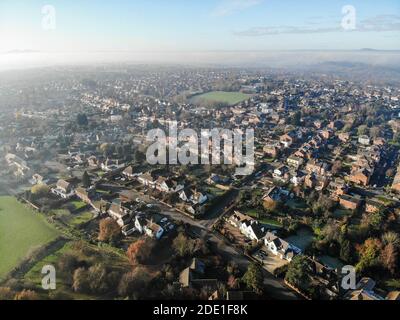 Worcester, Großbritannien. November 2020. (Anmerkung des Herausgebers: Aufnahme mit einer Drohne).Luftaufnahme von Droitwich, West Midlands. Kredit: Edward Crawford/SOPA Images/ZUMA Wire/Alamy Live Nachrichten Stockfoto