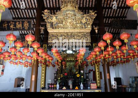 Penang George Town Malaysia - Kuan im See Tempel mit Dekorative chinesische Papierlaternen Stockfoto