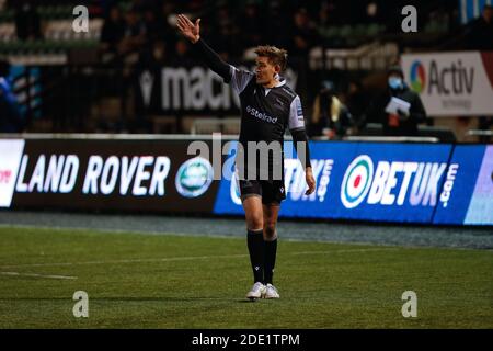 NEWCASTLE UPON TYNE, ENGLAND 27. NOVEMBER Toby Flood of Newcastle Falcons während des Gallagher Premiership Matches zwischen Newcastle Falcons und Sale Sharks im Kingston Park, Newcastle am Freitag 27. November 2020. (Quelle: Chris Lishman, Mi News) Stockfoto