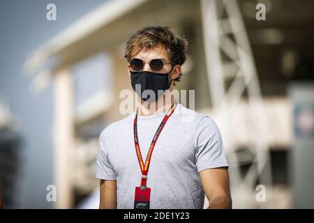 Sakhir, Bahrain. November 2020. Sakhir, Bahrain. November 2020. GASLY Pierre (Fra), Scuderia AlphaTauri Honda AT01, Portrait während des Formel 1 Gulf Air Bahrain Grand Prix 2020, vom 27. Bis 29. November 2020 auf dem Bahrain International Circuit, in Sakhir, Bahrain - Foto Florent Gooden/DPPI/LM Credit: Gruppo Editoriale LiveMedia/Alamy Live News Credit: Gruppo Editoriale LiveMedia/Alamy Live News Stockfoto