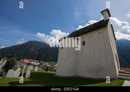 MUSTAIR, SCHWEIZ, 11. SEPTEMBER 2020 - das Kloster St. Johannes in Mustair, UNESCO Weltkulturerbe, Schweiz. Stockfoto