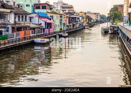Durch den Kanal von Bangkok Stockfoto
