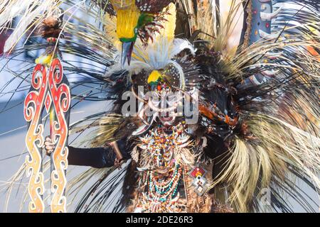 Jember Fashion Carnaval (JFC) ist ein jährliches Kostümfestival in der Stadt Jember, Ost-Java, Indonesien. Stockfoto