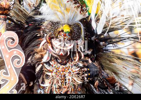 Jember Fashion Carnaval (JFC) ist ein jährliches Kostümfestival in der Stadt Jember, Ost-Java, Indonesien. Stockfoto