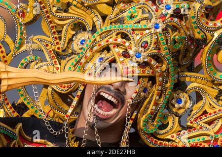 Jember Fashion Carnaval (JFC) ist ein jährliches Kostümfestival in der Stadt Jember, Ost-Java, Indonesien. Stockfoto