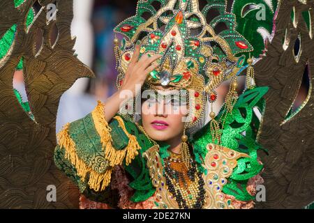 Jember Fashion Carnaval (JFC) ist ein jährliches Kostümfestival in der Stadt Jember, Ost-Java, Indonesien. Stockfoto