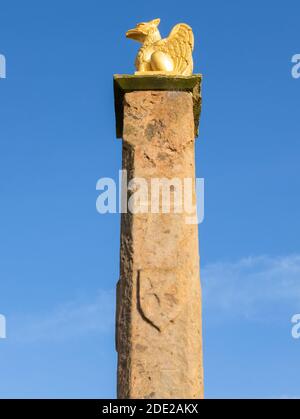 Gold gryphon auf dem alten Markt überqueren eine Kategorie B Börsennotierte Struktur im schottischen Hafen von Anstruther Fife Schottland East Neuk of Fife UK GB Europa Stockfoto