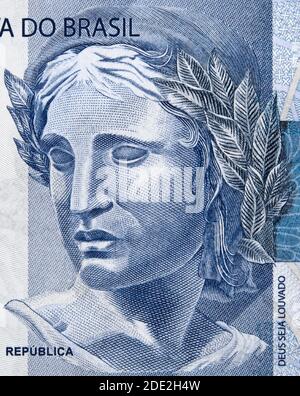Das Bild der Republik auf Brasilien 2 Real (2016) Währung Banknote Nahaufnahme Makro, brasilianisches Geld Nahaufnahme Stockfoto