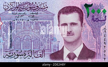 Syrien 2000 Pfund Banknote mit Baschar Assad Porträt, syrisches Geld Nahaufnahme Stockfoto