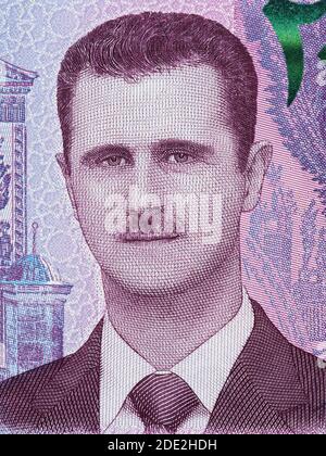 Bashar Assad Porträt über Syrien 2000 Pfund Banknote Nahaufnahme Makro, syrisches Geld Nahaufnahme Stockfoto