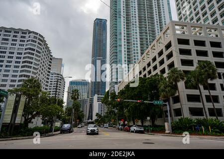 MIAMI, FL, USA - 27. NOVEMBER 2020: Foto von Brickell Bay Drive Stockfoto