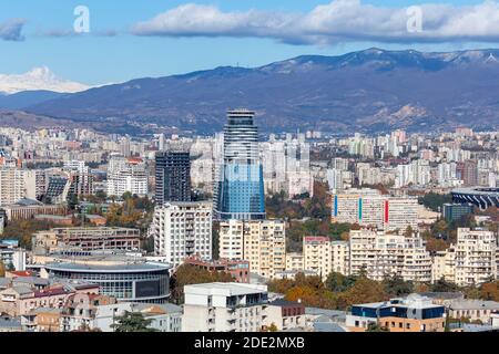 Tiflis, Georgien - 23. November, 2020: Panoramablick auf Tiflis, Stadtbild Stockfoto