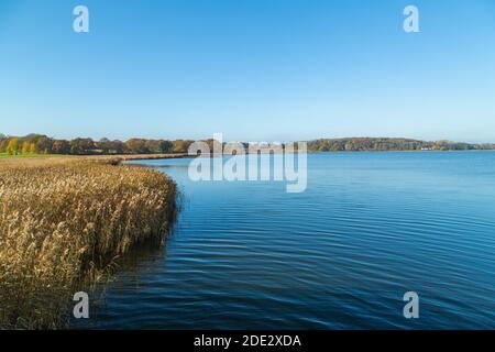 Modernes Wikingermuseum Haithabu, Busdorf bei Schleswig, Haddebyer Noor, Schleiregion, touristisches Highlight, Schleswig-Holstein, Norddeutschland, Europa Stockfoto