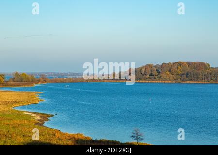 Modernes Wikingermuseum Haithabu, Busdorf bei Schleswig, Haddebyer Noor, Schleiregion, touristisches Highlight, Schleswig-Holstein, Norddeutschland, Europa Stockfoto