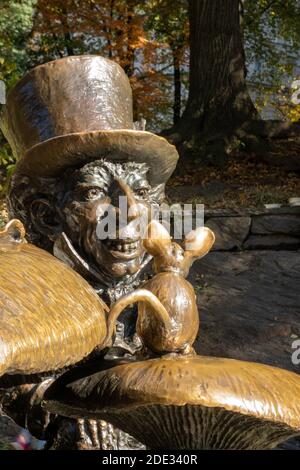 Alice in Wonderland Skulptur, Central Park, New York Stockfoto