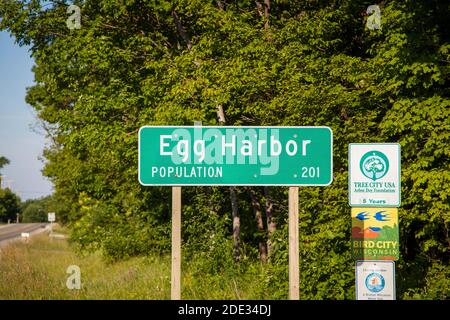 Straßenschild nach Egg Harbor Stockfoto