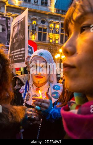 Paris, Frankreich, Europäische Aktivistengruppen, Act up Paris, protestiert im Hotel de Ville (Rathaus) gegen die jüngsten gewalttätigen homophoben Angriffe, lgbt-Protest Stockfoto