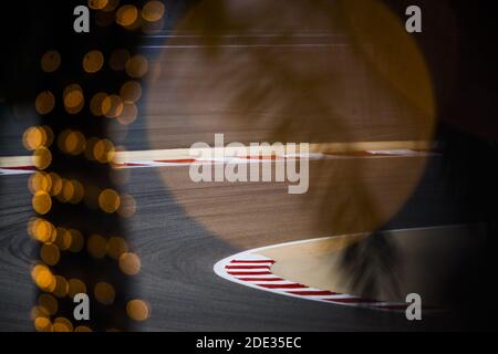 Sakhir, Bahrain. November 2020. Sonnenuntergangsatmosphäre während des Formel 1 Gulf Air Bahrain Grand Prix 2020, vom 27. Bis 29. November 2020 auf dem Bahrain International Circuit, in Sakhir, Bahrain - Foto Florent Gooden / DPPI / LM Credit: Gruppo Editoriale LiveMedia/Alamy Live News Stockfoto