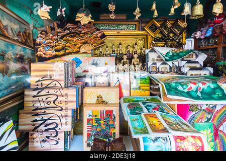 Der lebhafte Straßenmarkt in Jalan Malioboro in Yogyakarta Indonesien Stockfoto