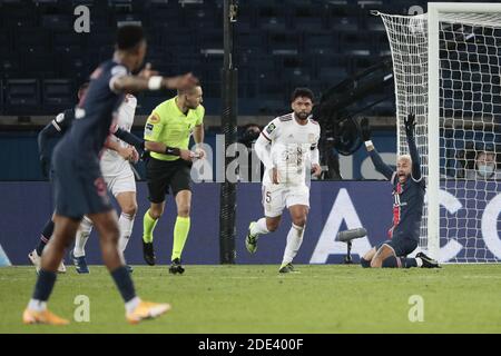 Neymar da Silva Santos Junior - Neymar Jr (PSG) reagierte auf Octavio Henrique Passos Santos (Girondins de Bordeaux) Fouls der Spieler Neymar da Silva Santos Junior - Neymar Jr (PSG) während der französischen Meisterschaft Ligue 1 Fußballspiel zwischen Paris Saint-Germain und Girondins de Bordeaux am 28. November, 2020 im Stadion Parc des Princes in Paris, Frankreich - Foto Stephane Allaman / DPPI / LM Stockfoto