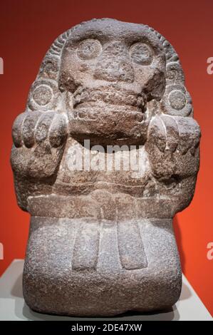 Aztec Cihuateotl. Mexiko, Azteken. Ende des 15.-frühen 16. Jahrhunderts. Stein. Metropolitan Museum of Art in New York City. 82nd Street Manhattan New USA Stockfoto
