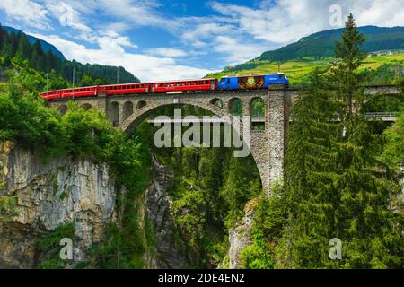 Solis Bridge, Glacier Express, Graubünden, Schweiz Stockfoto