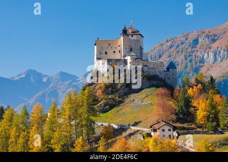 Schloss Tarasp, Graubünden, Schweiz Stockfoto