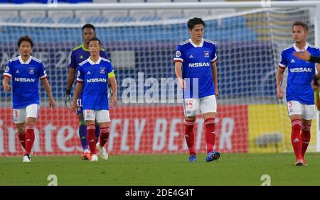 Doha, Katar. November 2020. Spieler von Yokohama F. Marinos reagieren nach dem AFC Champions League Fußballspiel gegen Shanghai SIPG in Doha, Katar, 28. November 2020. Quelle: Nikku/Xinhua/Alamy Live News Stockfoto