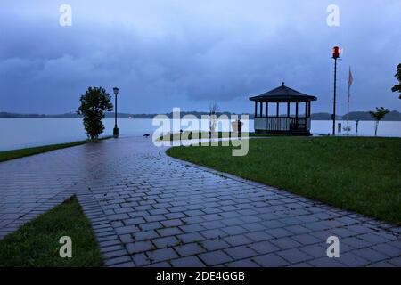 Chiemsee im Hochwasser Juni 2013, Prien Stock, Chiemgau, Oberbayern, Deutschland, Europa Stockfoto