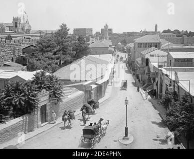 Bildunterschrift: Jerusalem (El-Kouds). Die Jaffa Road Hauptdurchgangsstraße der neuen Stadt - Lage: Jerusalem ca. 1898-1914 Stockfoto