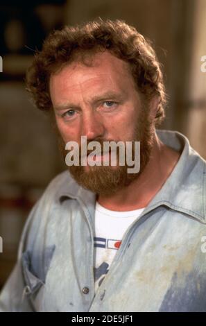 Pat Roach; Originalbesetzung der ATV-Produktion von auf Wiedersehen Pet fotografiert an einem Standort in Nottinghamshire im Juli 1986 Stockfoto