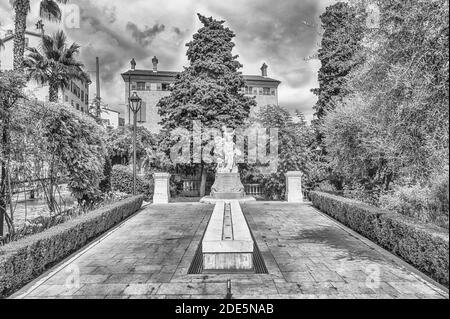 Statue von Jean-Honore Fragonard (berühmter französischer Maler und Grafiker) in der Stadt Grasse, Cote d'Azur, Frankreich Stockfoto