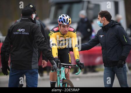 Der Belgier Wout Van Aert fährt das Elite-Rennen der Herren beim Cyclocross-Radrennen in Tabor, Tschechien, der ersten Etappe des Weltcups Cyclocross c Stockfoto